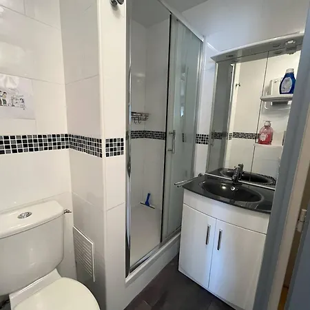شقة T2 Renove Cap D'agde: 4 Pers, Parking, Prox Plages - Fr-1-749-74 *